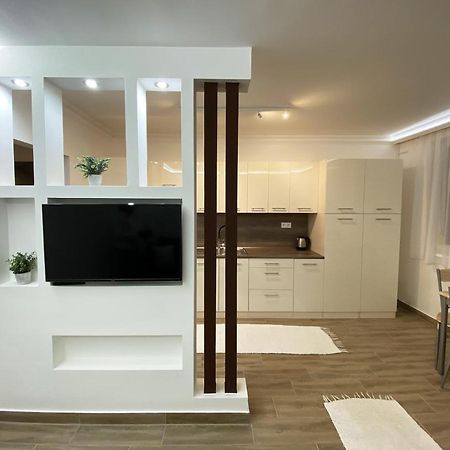 Andrea Apartmanok 2 Hajdúszoboszló Exterior foto