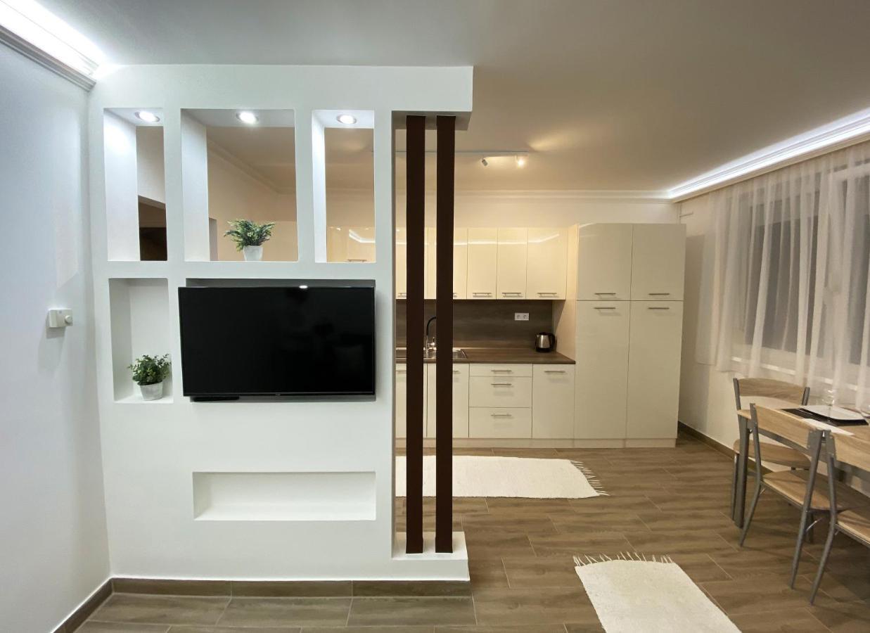 Andrea Apartmanok 2 Hajdúszoboszló Exterior foto